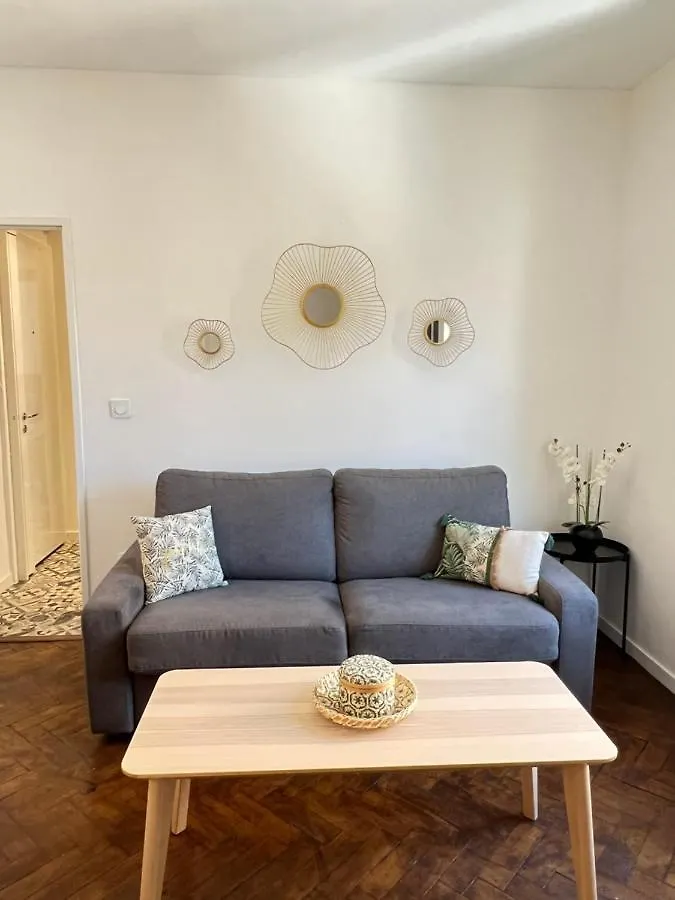 Loena Cannes Centre - Appartement Entier 2 Pieces - 4 Personnes - Proche Croisette Palais Festival Plage - Internet Gratuit - Climatisation - Non Fumeur 0*,