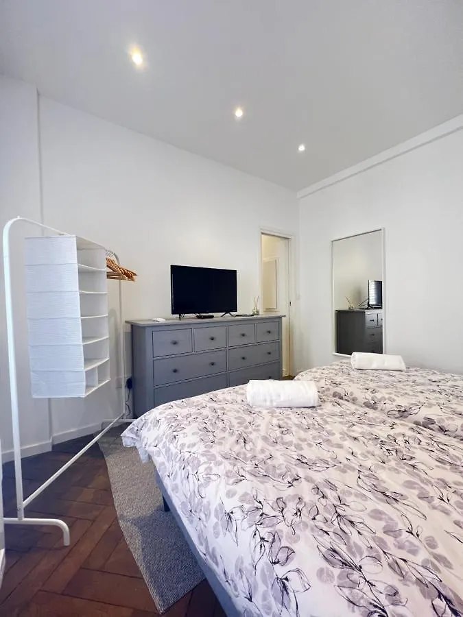 Loena Cannes Centre - Appartement Entier 2 Pieces - 4 Personnes - Proche Croisette Palais Festival Plage - Internet Gratuit - Climatisation - Non Fumeur Lägenhet